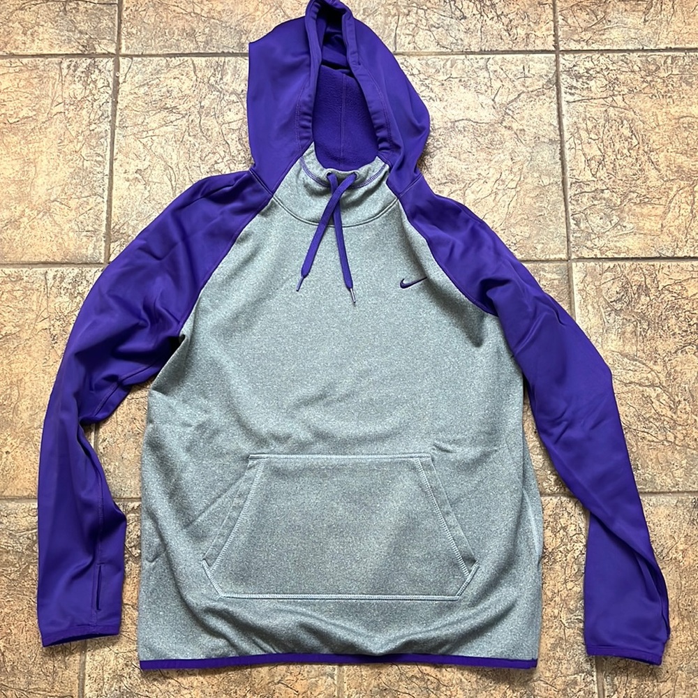 Nike hoodie, medium